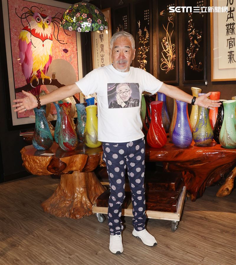 痛苦歌王孫情舉辦「孫情藝藏珍寶」展覽會。（記者邱榮吉/攝影）