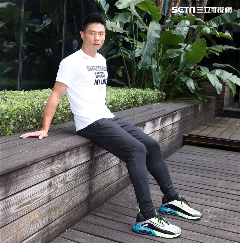 全明星小刀三立新聞網專訪。（記者邱榮吉/攝影）