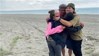 季芹出遊爆「遭綁架」仁甫爸意外亮相