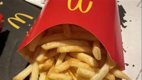 Ｄ能卡／薯條全是短的！她崩潰　網反讚爆：這更好吃。（圖／翻攝自Dcard）