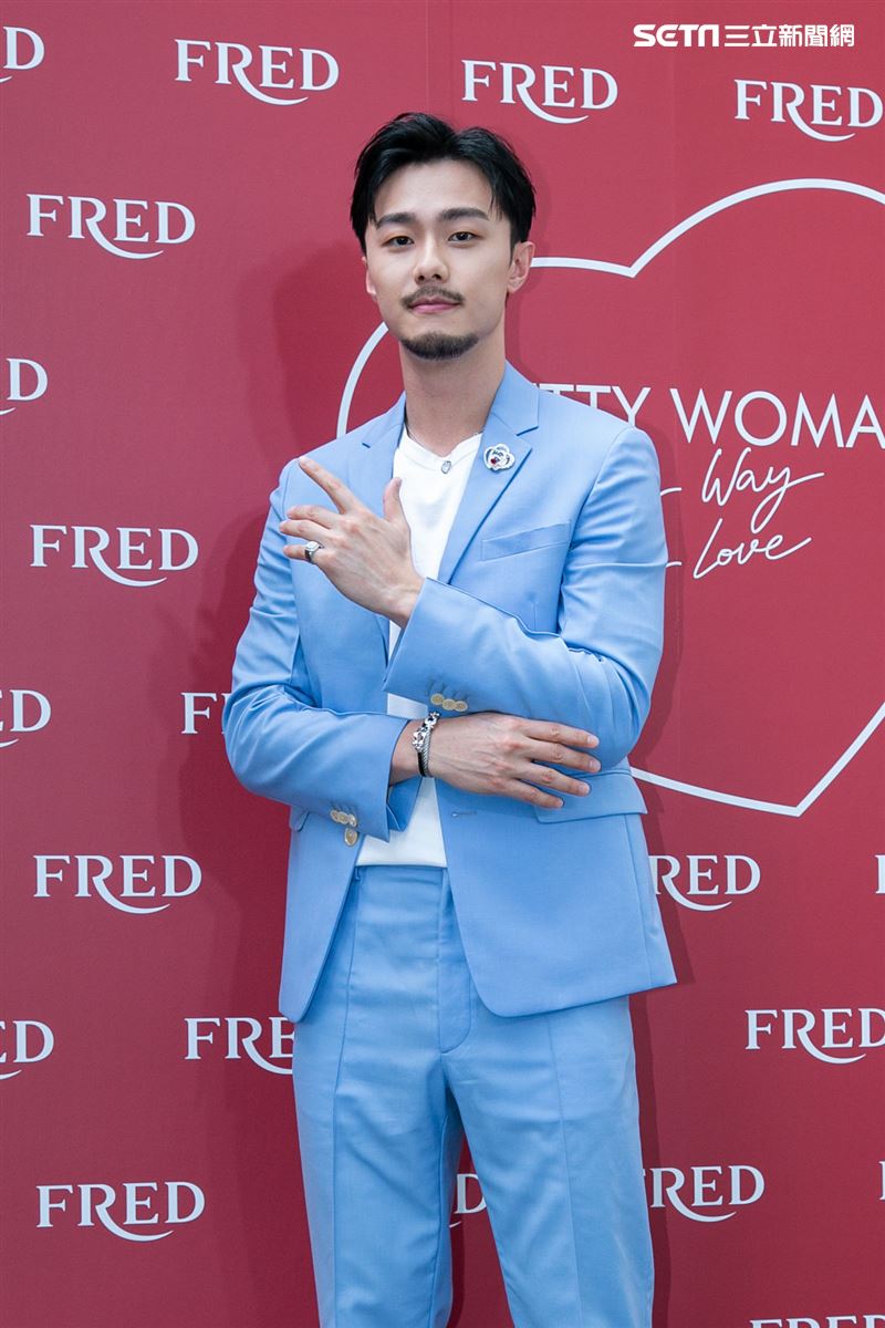 柯佳嬿、施柏宇出席FRED斐登PRETTY WOMAN珠寶展示會。（圖／記者楊澍攝影）