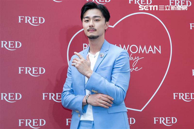 柯佳嬿、施柏宇出席FRED斐登PRETTY WOMAN珠寶展示會。（圖／記者楊澍攝影）