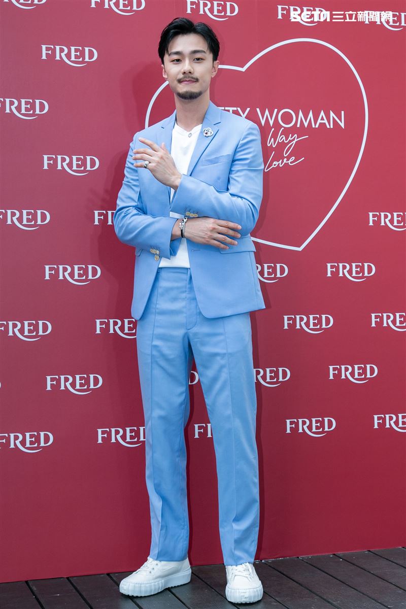 柯佳嬿、施柏宇出席FRED斐登PRETTY WOMAN珠寶展示會。（圖／記者楊澍攝影）