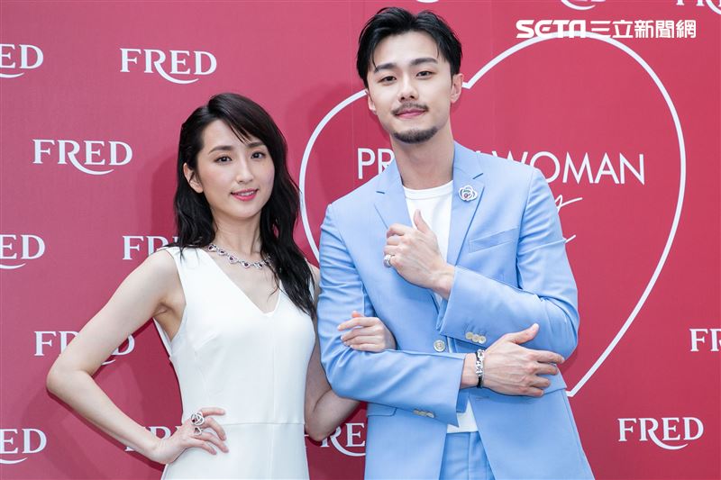 柯佳嬿、施柏宇出席FRED斐登PRETTY WOMAN珠寶展示會。（圖／記者楊澍攝影）