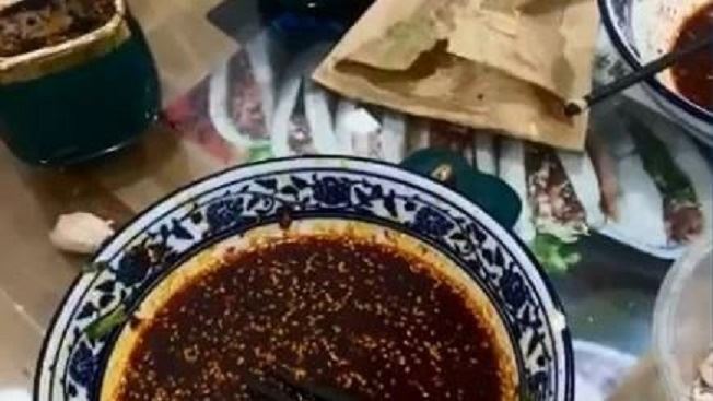 9人吃麵結帳5百元　嫌太貴報復店家