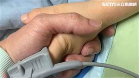 柔道男童，昏迷指數3 腦壓恢復正常值25，母親節前夕甦醒，加油集氣