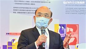 蘇貞昌參訪臺灣國家婦女館。（圖／行政院提供）