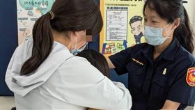 高雄,婦幼隊,寄養,女童,母親節,生母,重逢（圖／翻攝畫面）
