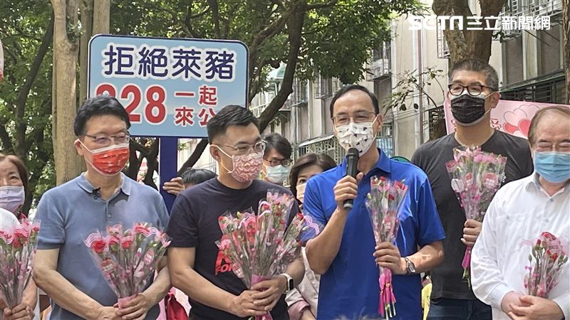 藍大咖合體秀團結　4人卻各走各的路