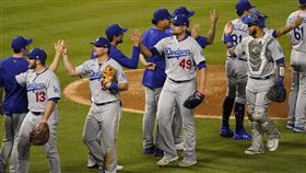 道奇隊擊敗天使隊。（圖／美聯社／達志影像）