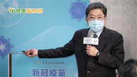 台灣疫苗推動協會榮譽理事長李秉穎表示：「新冠病毒很有可能成為長期流行病毒，一旦感染就有2-4%的死亡率，目前歐美核准的疫苗能將近100%預防重症住院，且台灣總不能一直依靠邊境鎖國來對抗新冠病毒，部分國家也正研擬疫苗護照，唯有接種疫苗建立保護力才是解決新冠疫情的根本之道。」