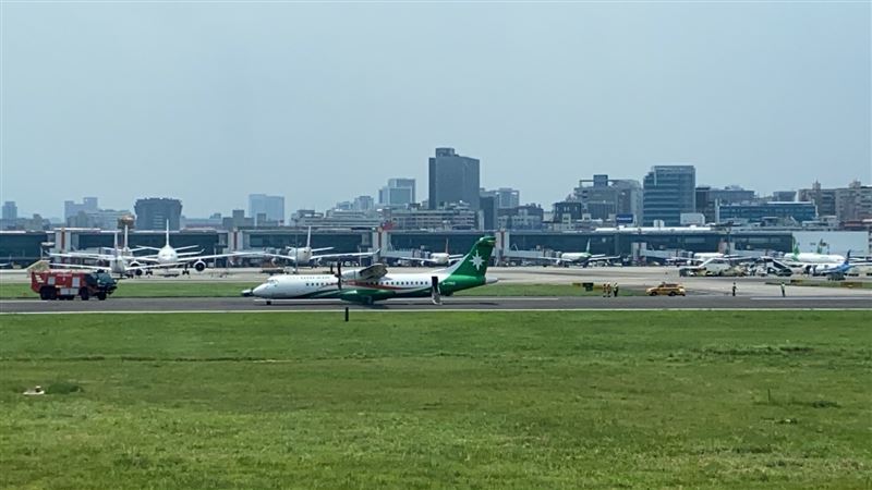 印度台僑轉降桃園機場　中午順利降落