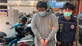 警方移送以竹聯幫信堂吳姓大哥為首的洗錢集團。（翻攝畫面）