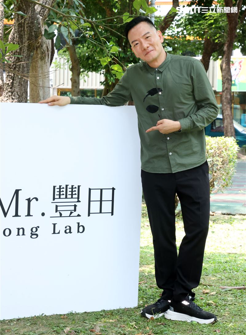 田定豐跨入以蔬食為主的椅電商產業。（記者邱榮吉/攝影）
