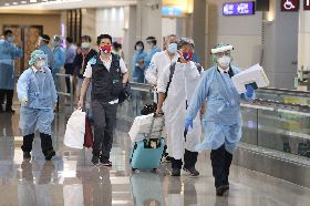 29人轉降桃機　依檢疫人員指示辦理作
