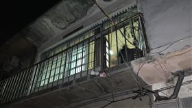 職業賭場,骰子,改造手槍,毒品,通緝犯,鶯歌