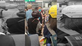 台北,賣場,排隊,結帳,衝突,汐止集團（圖／翻攝汐止集團）