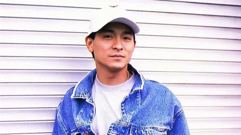 劉德華當年欠多少錢？「一輩子難還」