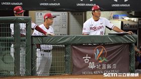 ▲樂天桃猿總教練曾豪駒、投手教練許銘傑。（圖／記者劉彥池攝影）