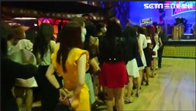 中市警重兵查防疫　金錢豹辣妹全曝光（圖／翻攝畫面）