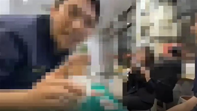 報案女激似明星　員警笑賭年齡影片曝