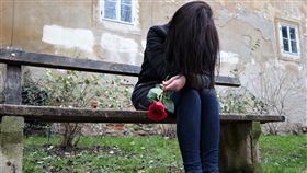 傷心女(示意圖／翻攝自Pixabay)