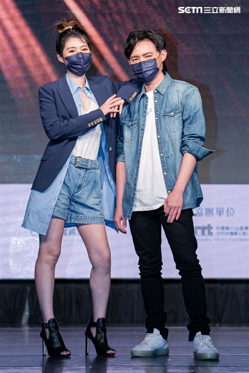 第32屆金曲獎搶先公佈入圍名單，Chick en Chicks擔任揭獎嘉賓。（圖／記者楊澍攝影）