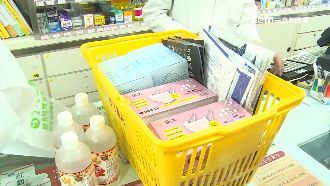 本土疫情爆炸　酒精、口罩再掀掃貨熱