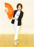 于美人為「超級紅人榜」500特輯，挑戰唱跳「阿里郎」台語版以及「雨夜花」，放話絕對要驚艷大家。（記者邱榮吉/攝影）