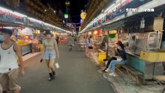 夜市「實聯制」不易　廟口人潮大縮水