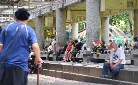 萬華疫情險峻 街友群聚成隱憂