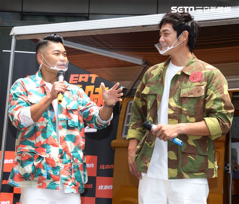 李玖哲、姚元浩全新一季改版「就是這味-玖浩吃」。（記者邱榮吉/攝影）