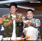 李玖哲、姚元浩全新一季改版「就是這味-玖浩吃」。（記者邱榮吉/攝影）