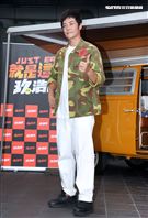 姚元浩帶著李玖哲走遍台灣大街小巷介紹當地美食。（記者邱榮吉/攝影）