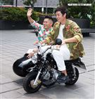 李玖哲、姚元浩帶大家走遍台灣、認識在地好味道。（記者邱榮吉/攝影）