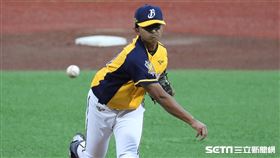 ▲中信兄弟先發投手余謙。（圖／記者劉彥池攝影）