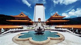 ▲龍嚴啟動新冠肺炎第三級警戒措施。（圖／翻攝龍嚴網站）