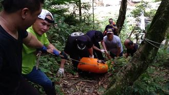苗栗苦花潭傳溺水！　高職夜校生溺斃