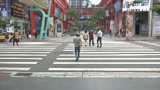 疫情升溫！信義區、西門町人潮銳減