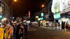 疫情升溫　屏東墾丁大街人車分流