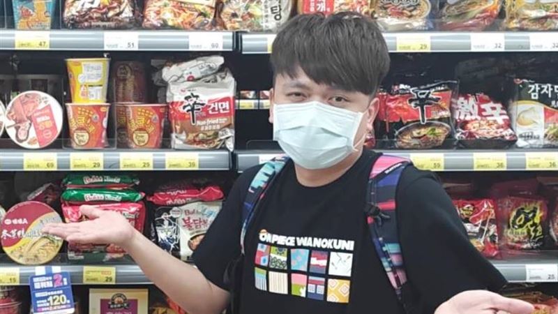 蔡阿嘎尋水果阿嬤喊找到了！遭在地人打臉