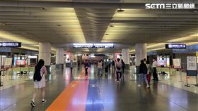 疫情,三級警戒,板橋火車站,海山捷運站,車廂,新北市（圖／記者於慶璇攝影）