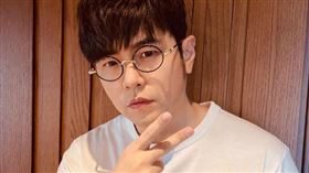 周杰倫,周董,眼鏡,文青。（圖／翻攝自周杰倫IG)