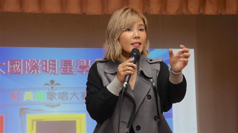常被球砸到　李佳薇揭《全明星》甘苦