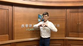 ▲陳冠霖任長春藤預防醫學健康管理防疫大使率眾提升自體防護力。（圖／業者提供）