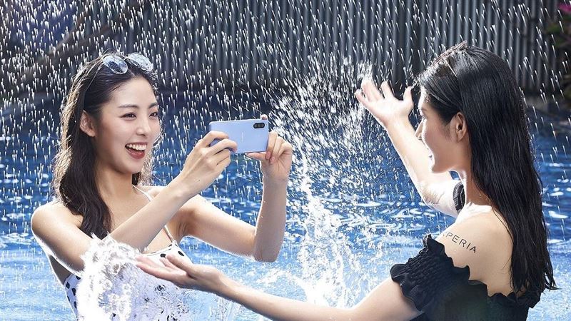 Sony萬元防水夜拍機　再贈大禮包