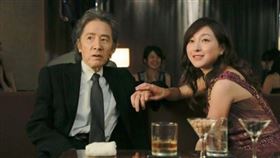 廣末涼子和田村正和（中）2人曾兩度演出父女。（圖／《買地方報紙的女人~作家杉本隆治的推理》劇照）