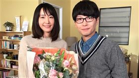  新垣結衣宣布閃婚！國民老婆真嫁《月薪嬌妻》星野源 圖翻攝自月薪嬌妻推特