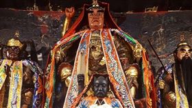 ▲天官堂鎮殿白佛恩主公、張天師恩主、三面恩主公寶相。(圖／翻攝自全台開基台東天官廟粉絲專頁)