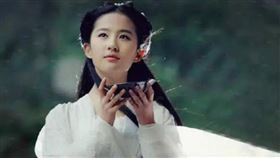 劉亦菲飾演神鵰俠侶中的小龍女。（圖／翻攝自國產劇研究中心微博）